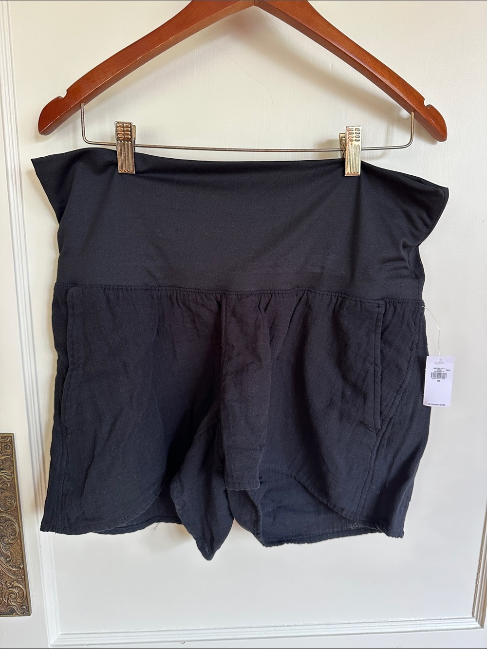 NWT Old Navy Maternity Rollover-Waist PowerSoft Shorts -- 5-inch inseam